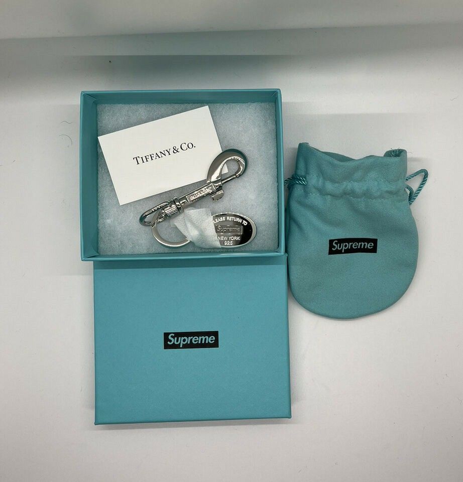 Supreme Tiffany & Co Return To Tiffany Oval Tag Keyring - FW21 Key