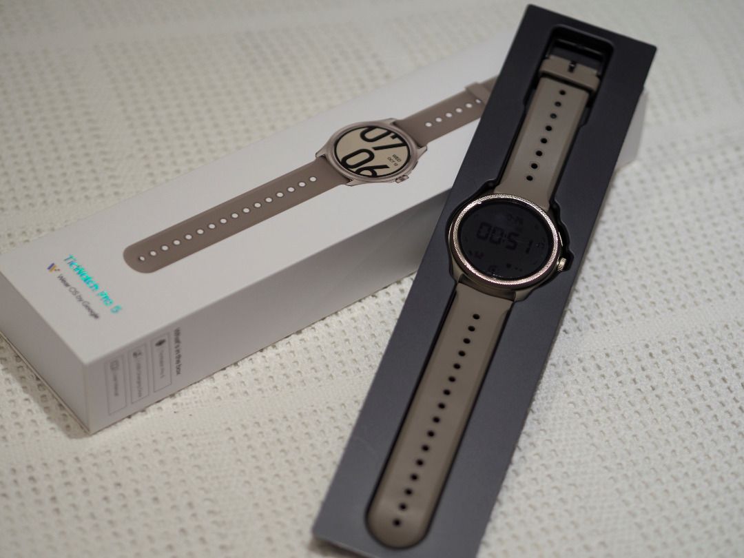新商品】Ticwatch Pro5 美品 - 腕時計(デジタル)