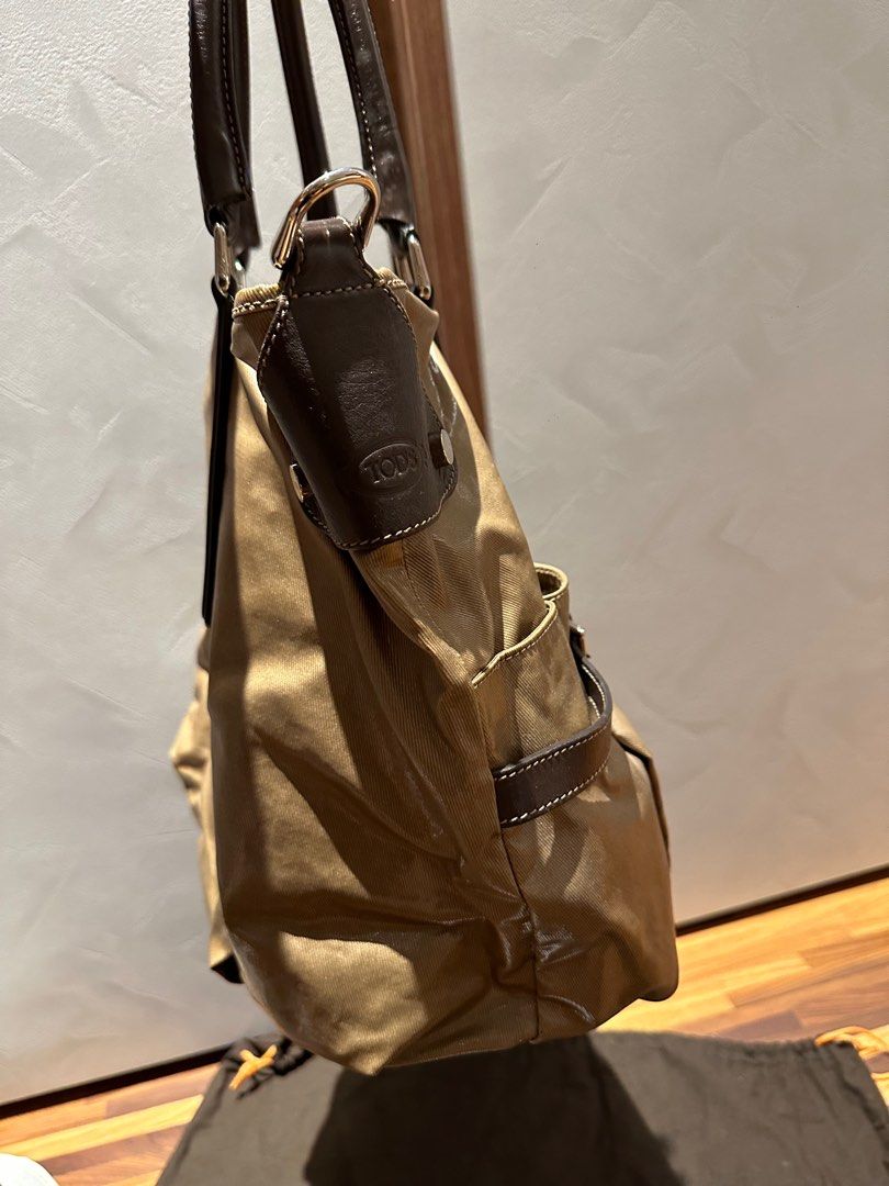 Tod s J Bucket Hobo Large