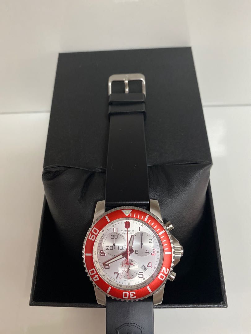 Victorinox Swiss Army )Pacman Limited Edition Series), Men's Fashion ...