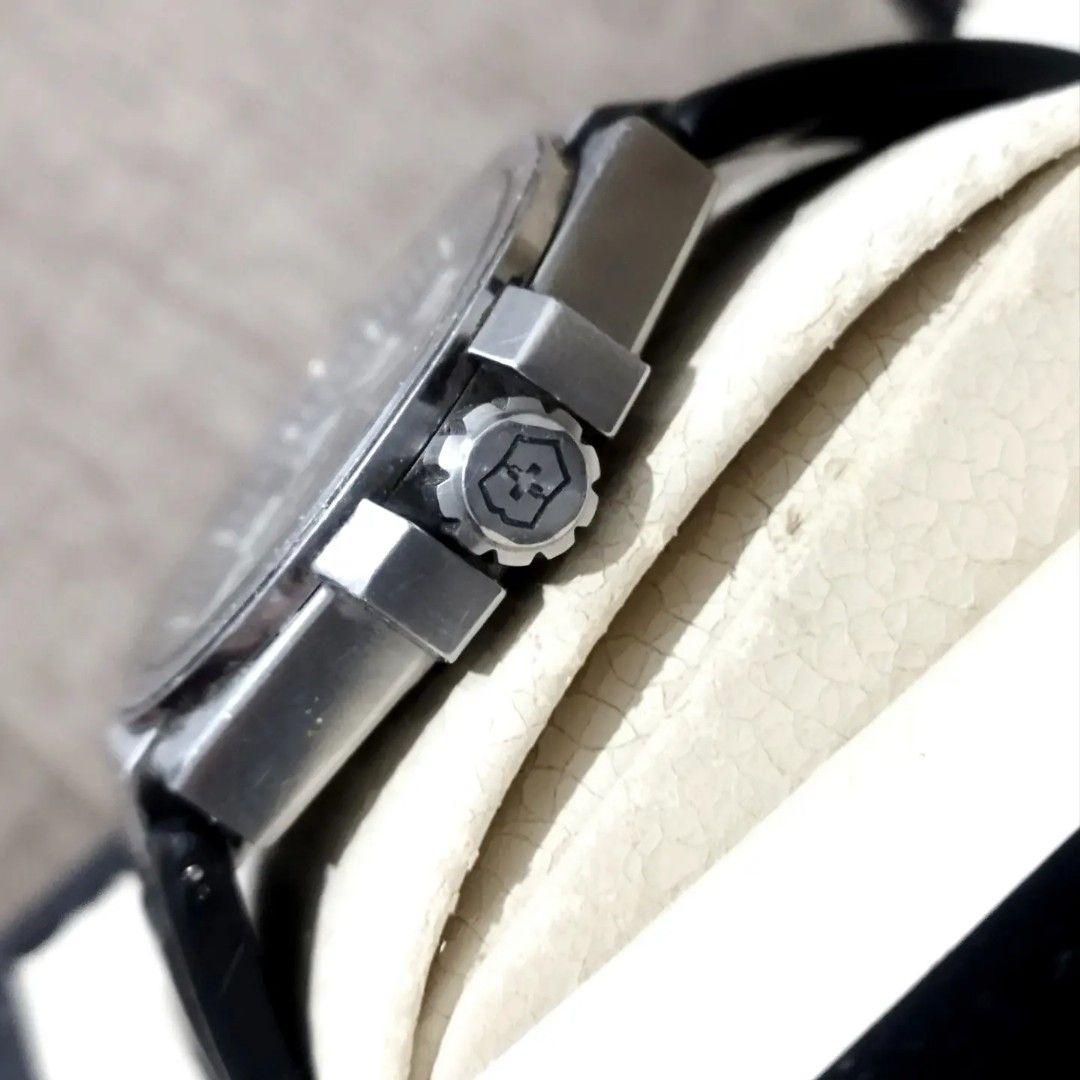 Jam tangan victorinox on sale original