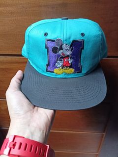 (Category: ) located in . Submitted by KuatroDiyesApparel (Listing ID 1262137635, Image 1). Description: .