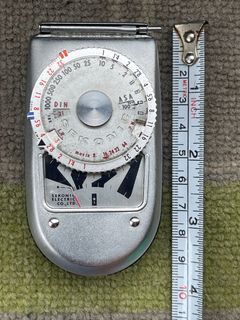 Vintage sekonic light meter made in japan photography accessory good working condition