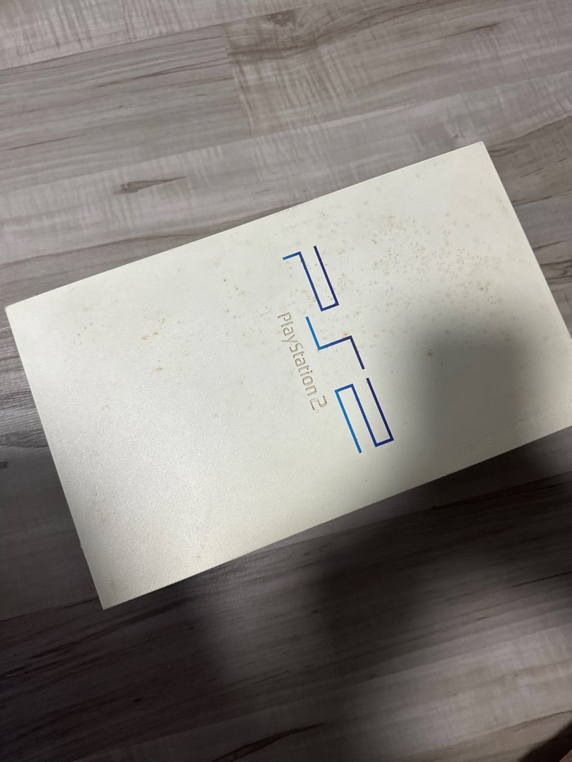 pg2 playstation white