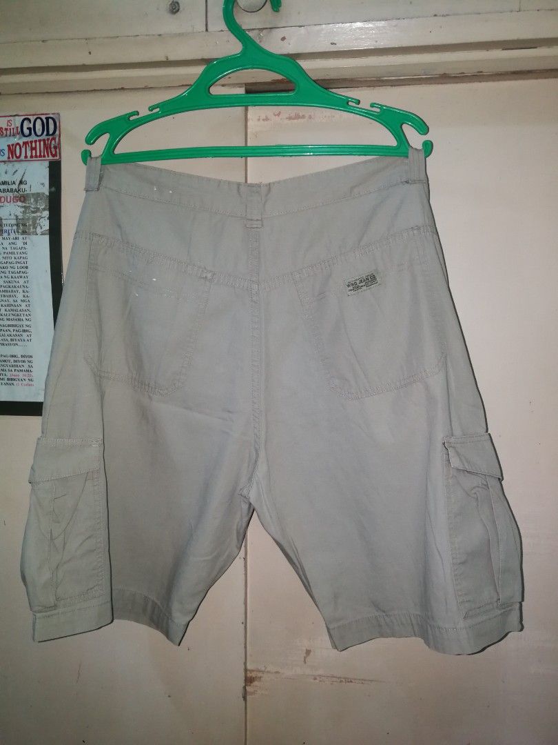 Wrangler Cargo Shorts Authentic Issue Men s Fashion Bottoms Shorts on Carousell