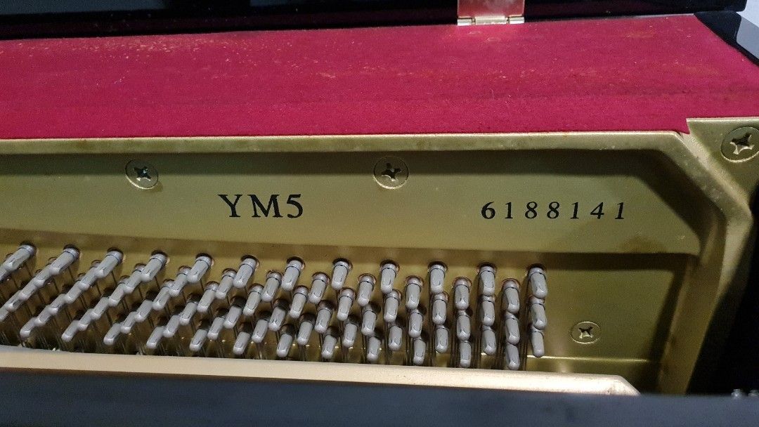 Yamaha Piano YM5 (U1) exam model (2006), Hobbies & Toys, Music & Media