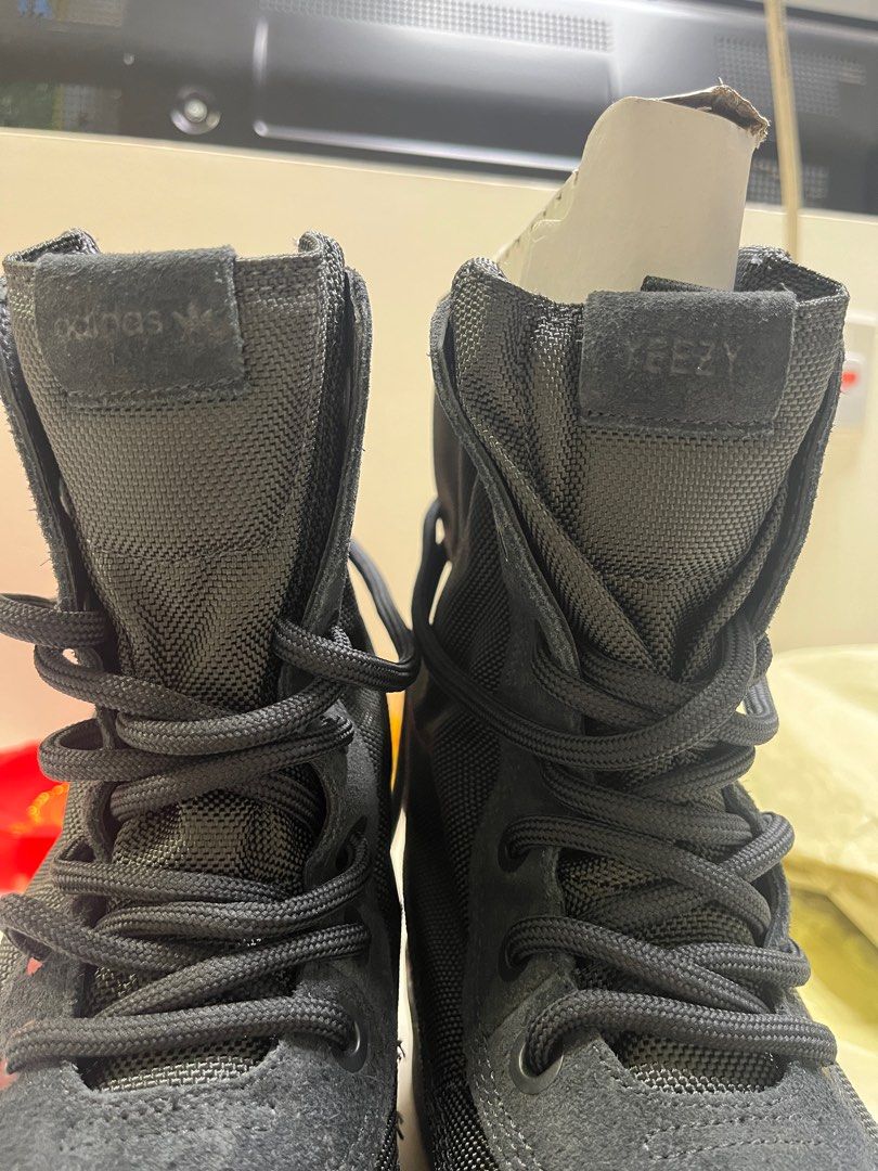 Yeezy discount boots 35