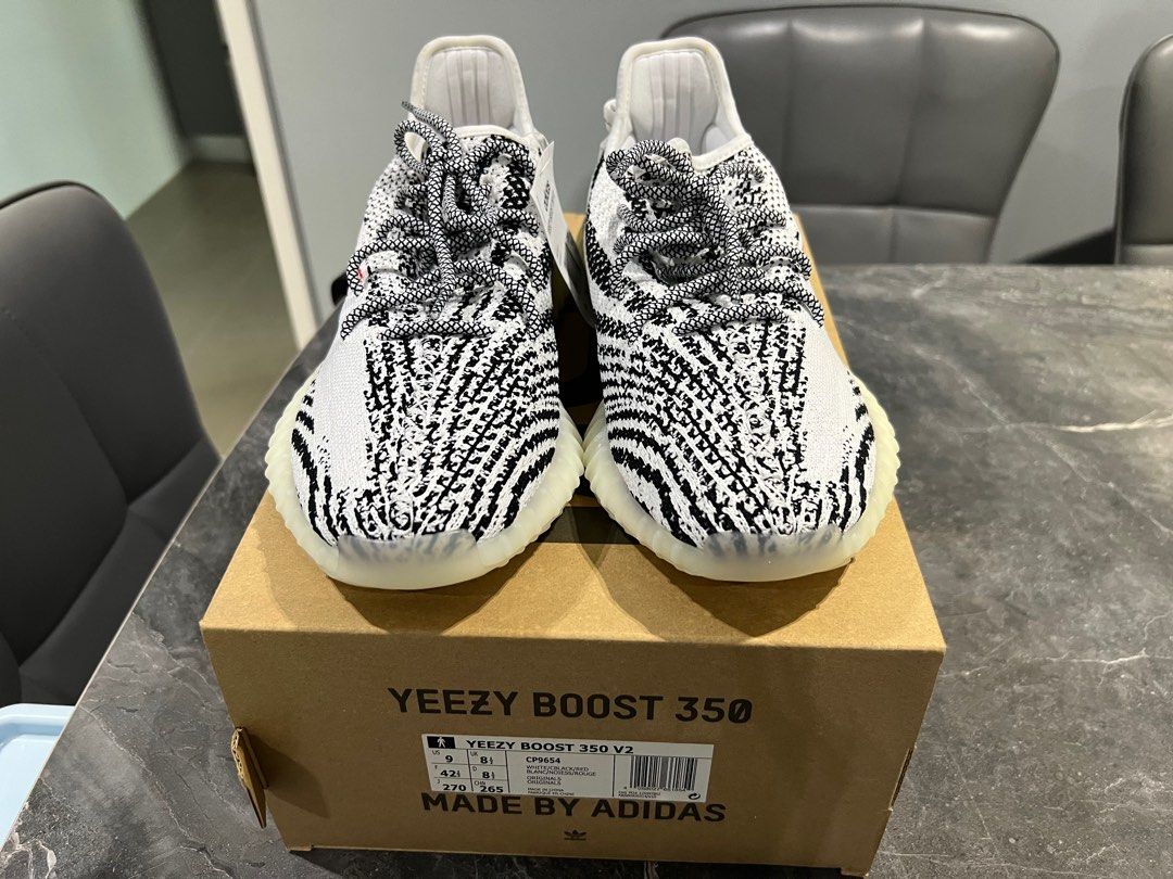 Yeezy boost hotsell 25 v2 zebra