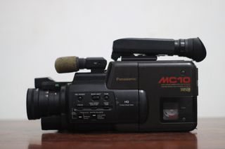 Professional Panasonic MC10 classic VHS camcorder (1987/1988 : Vintage Collectable)