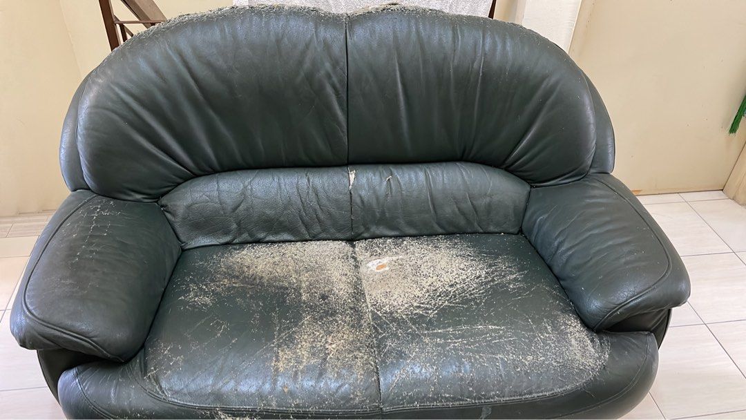 2nd Hand Sofas, Furniture & Home Living, Furniture, Sofas on Carousell