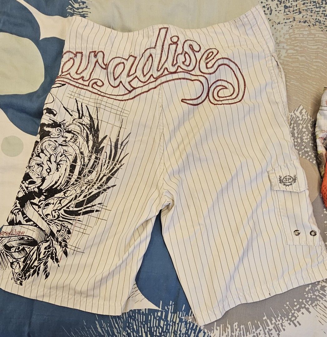 4 x board shorts