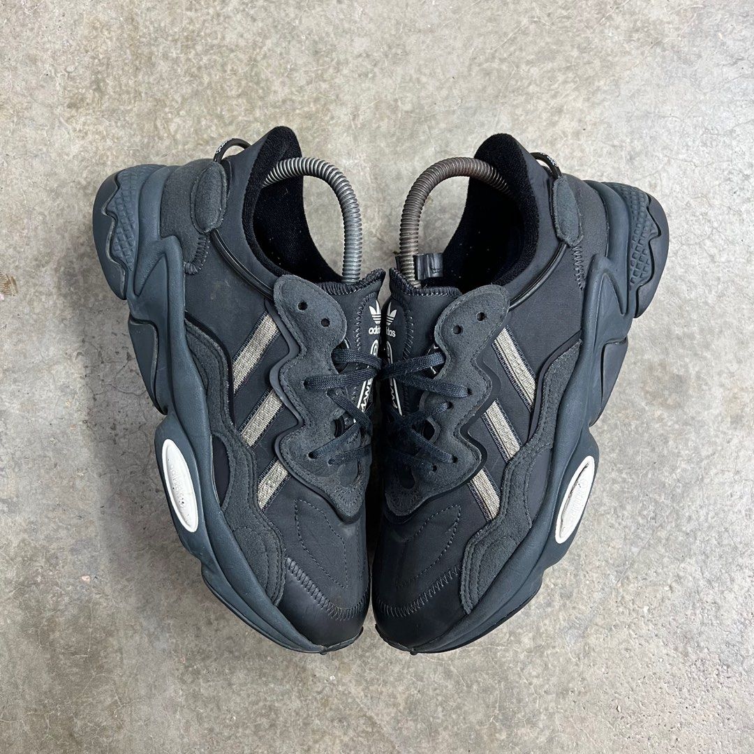 Adidas ozweego black 5.5 hot sale