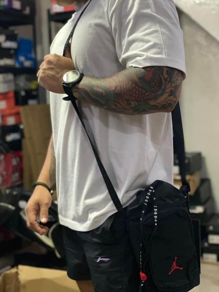 Men's jordan crossbody bag deals