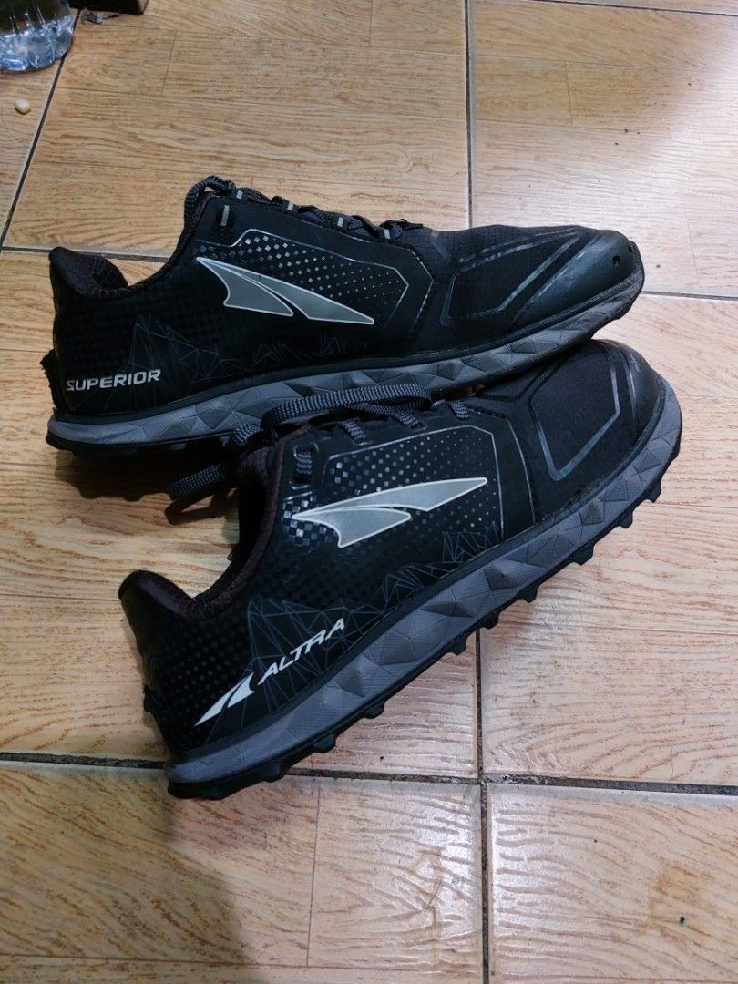 Altra superior 4 black on sale
