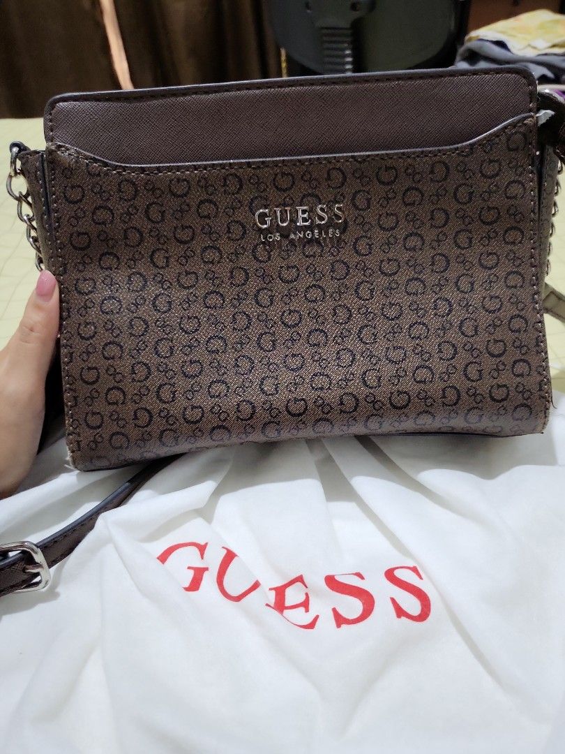 GUESS CROSSBODY BAG ORIGINAL, Barang Mewah, Tas Dompet di Carousell