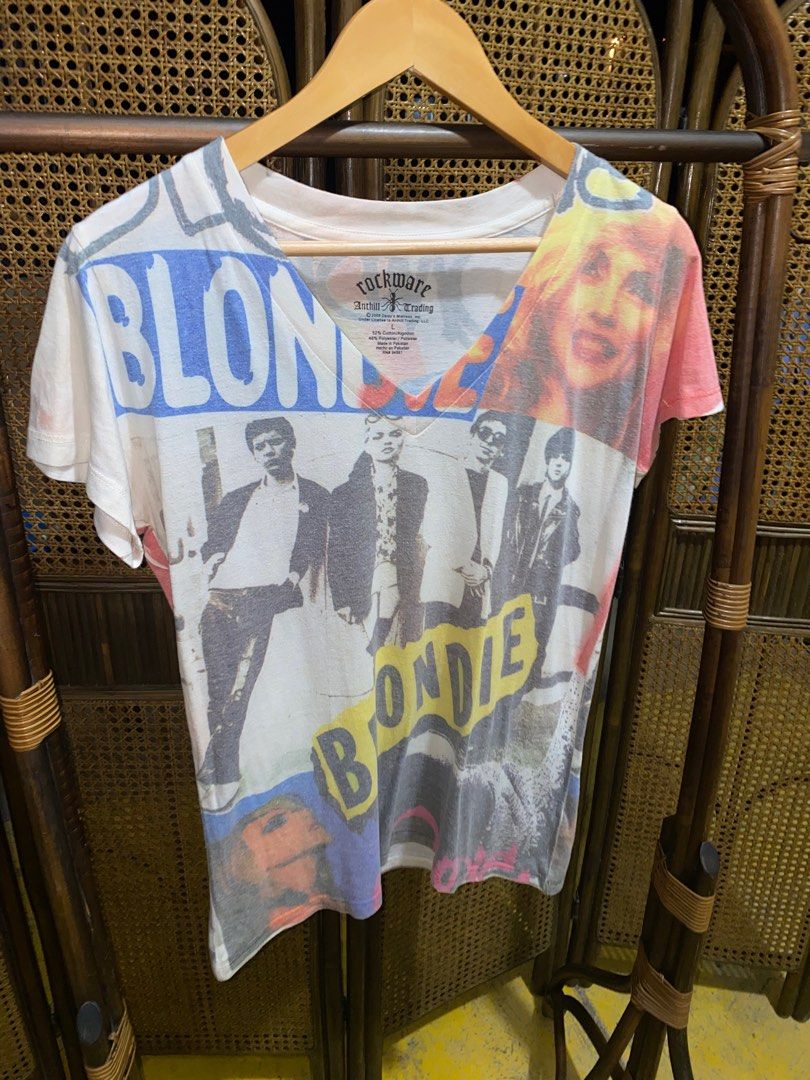 BLONDIE | LARGE (WOMENS) | 19 x 26 (Category: Blouses) located in Paranaque City. Submitted by jayyator (Listing ID 1262255711, Image 3). Description: BLONDIE LARGE (WOMENS) 19 x 26 P500.