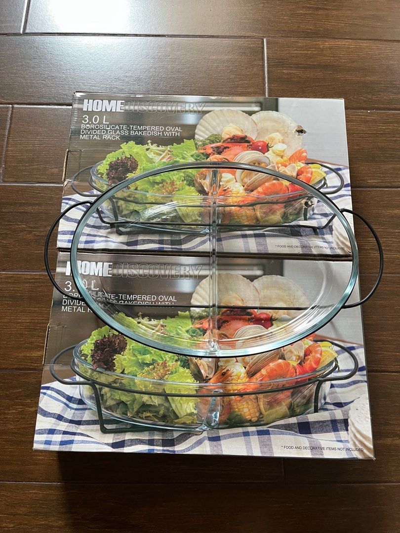Borosilicate bakedish with metal rack (Category: Cookware & Accessories) located in Las Pinas. Submitted by chuchaiwardrobe2015 (Listing ID 1262163144, Image 2). Description: Last price posted 2 pcs for 70”.