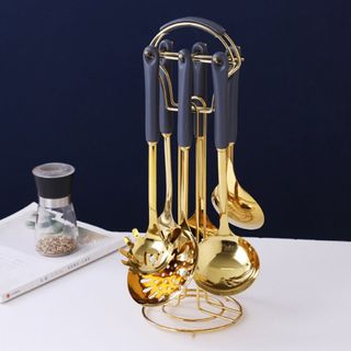 (Category: ) located in . Submitted by zahraz.kitchenware (Listing ID 1262293101, Image 1). Description: .