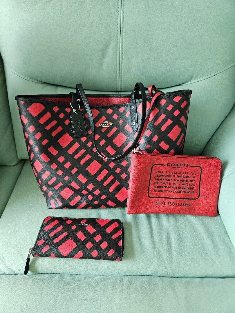 Coach tote with wallet