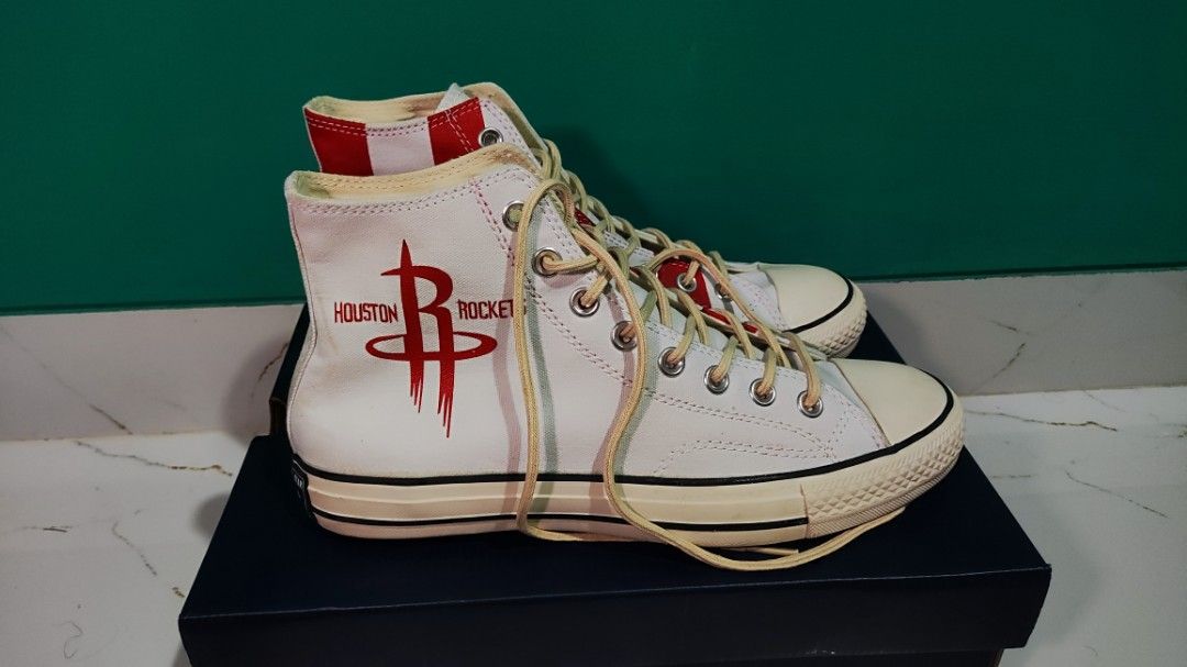 CONVERSE HOUSTON ROCKETS Fesyen Pria Sepatu Sneakers di Carousell