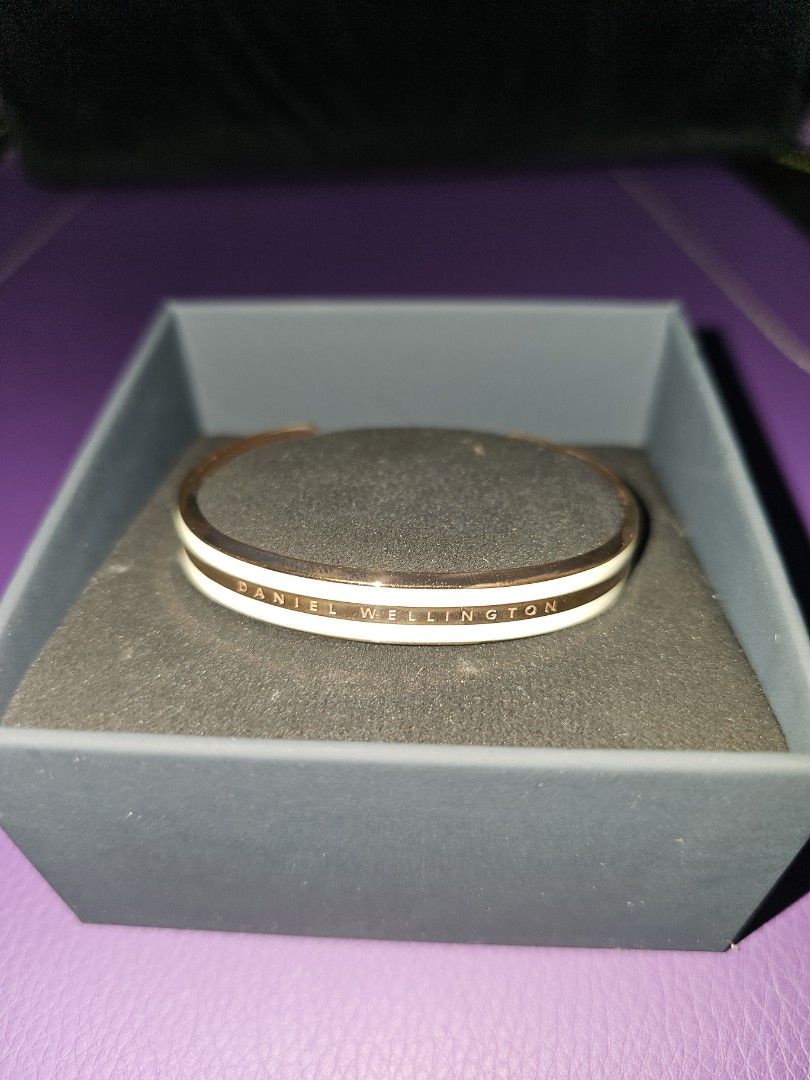 Daniel wellington rose gold band sale