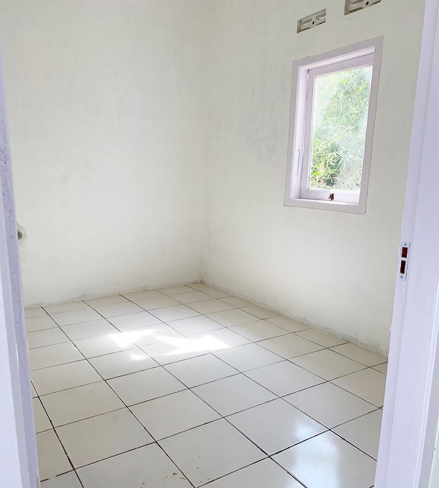 dijual_rumah_baru_di_karangwan_1698293284_294d2f4b_progressive