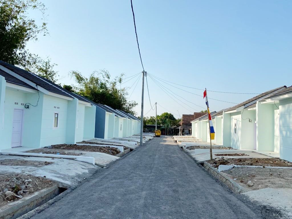 dijual_rumah_baru_di_karangwan_1698293284_98ec5af0_progressive