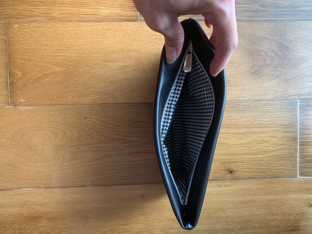 Dior Cosmetic Pouch/ Washbag (Unisex), Women's Fashion, Bags & Wallets