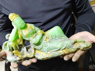 DM - Kwanyin Green Jade Statue