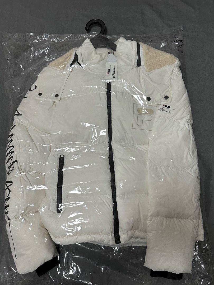 White fila clearance puffer jacket