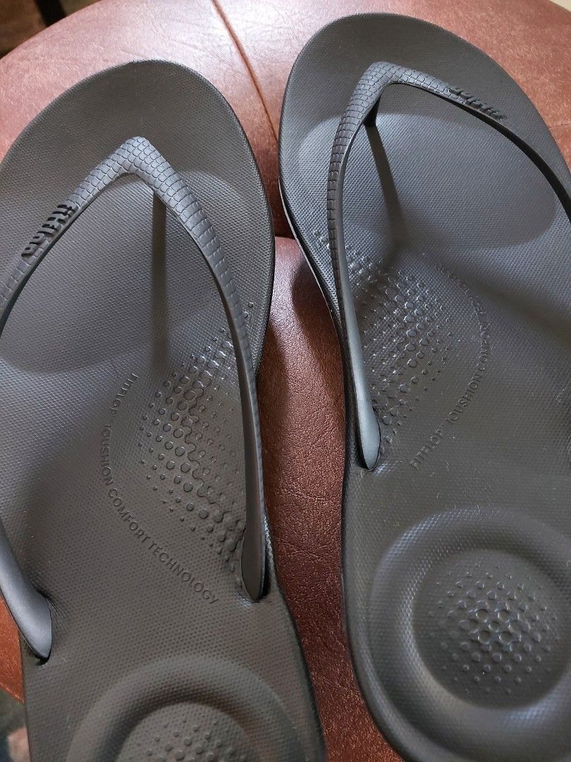 Fitflop Mens iQushion Ergonomic Flip Flops |J80-399| Midnight Navy main image 0