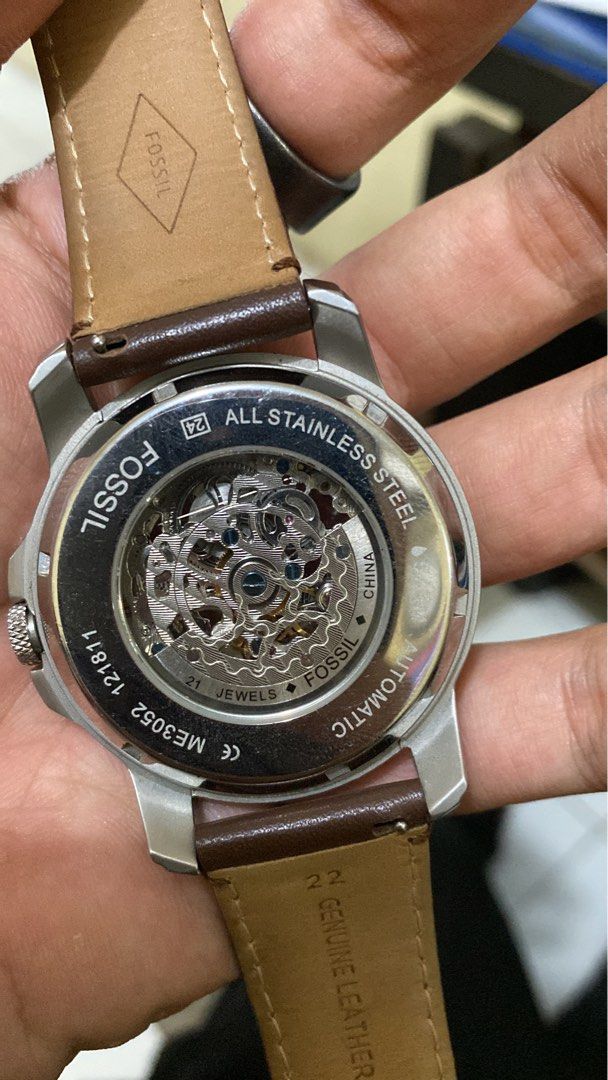 Fossil hotsell me 3052