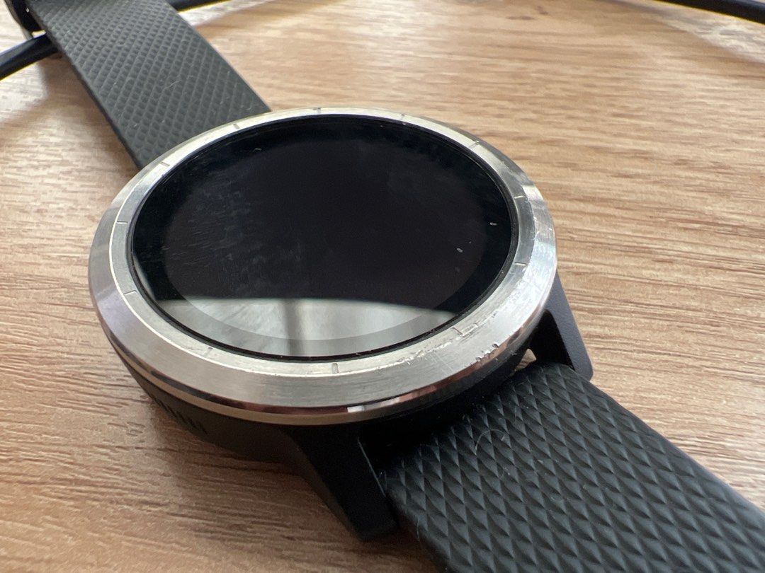 Garmin Vivoactive 3 lightly used