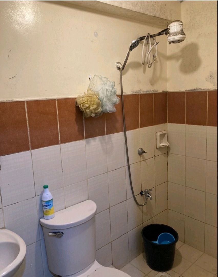 Grand Emerald Tower, Ortigas unit For Sale (Category: Apartments & Condos) located in Manila. Submitted by areamanila (Listing ID 1262217882, Image 3). Description: Grand Emerald Tower, Ortigas Center, Pasig City 30 sqm , with balcony For Sale Price: 3.2 million. Near All the mall Mega Mall and Shangri-La Plaza Mall , .