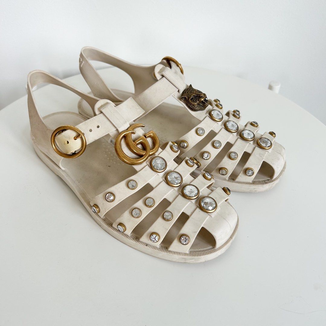 GUCCI Rubber Sandals Women s Fashion Footwear Flats on Carousell