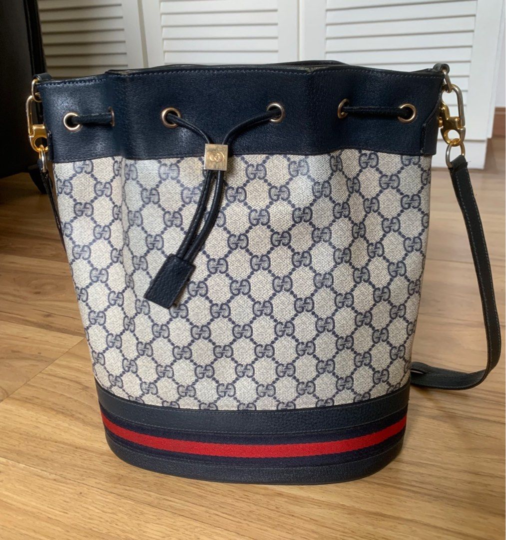 Vintage gucci outlet barrel bag