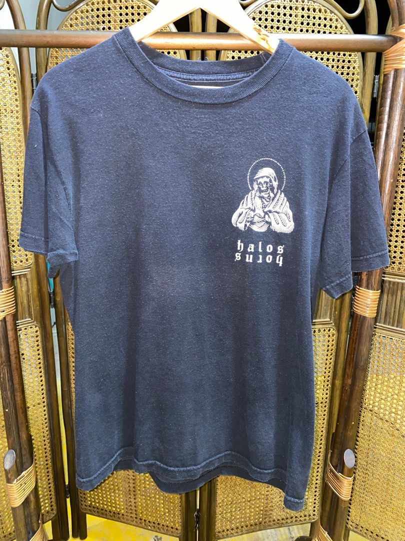 HALOS HORNS | MEDIUM | 20 x 28 (Category: Tshirts & Polo Shirts ) located in Paranaque City. Submitted by jayyator (Listing ID 1262309924, Image 2). Description: HALOS HORNS MEDIUM 20 x 28 P300.