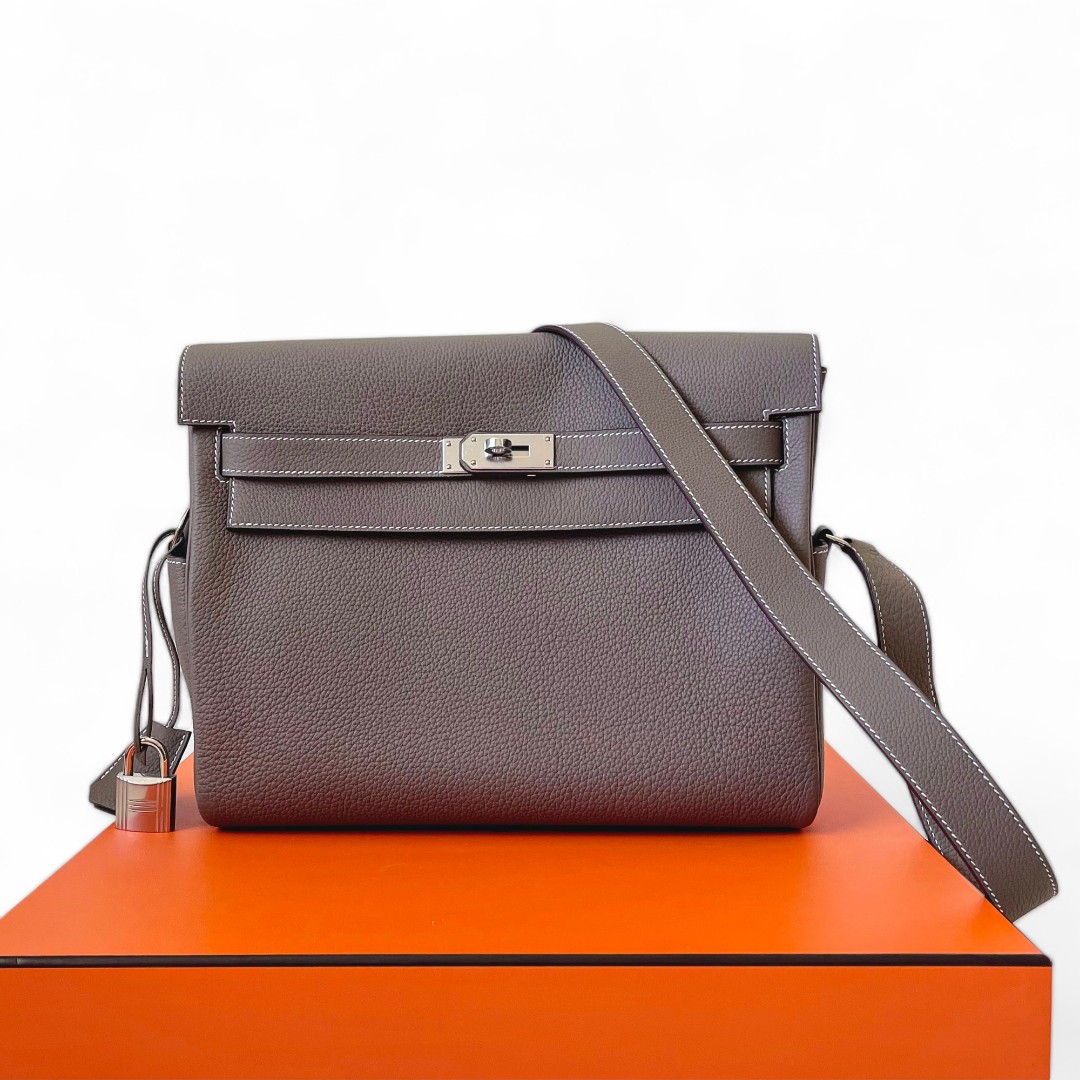 Hermès Kelly Gris Meyer Togo Depeches Handbag