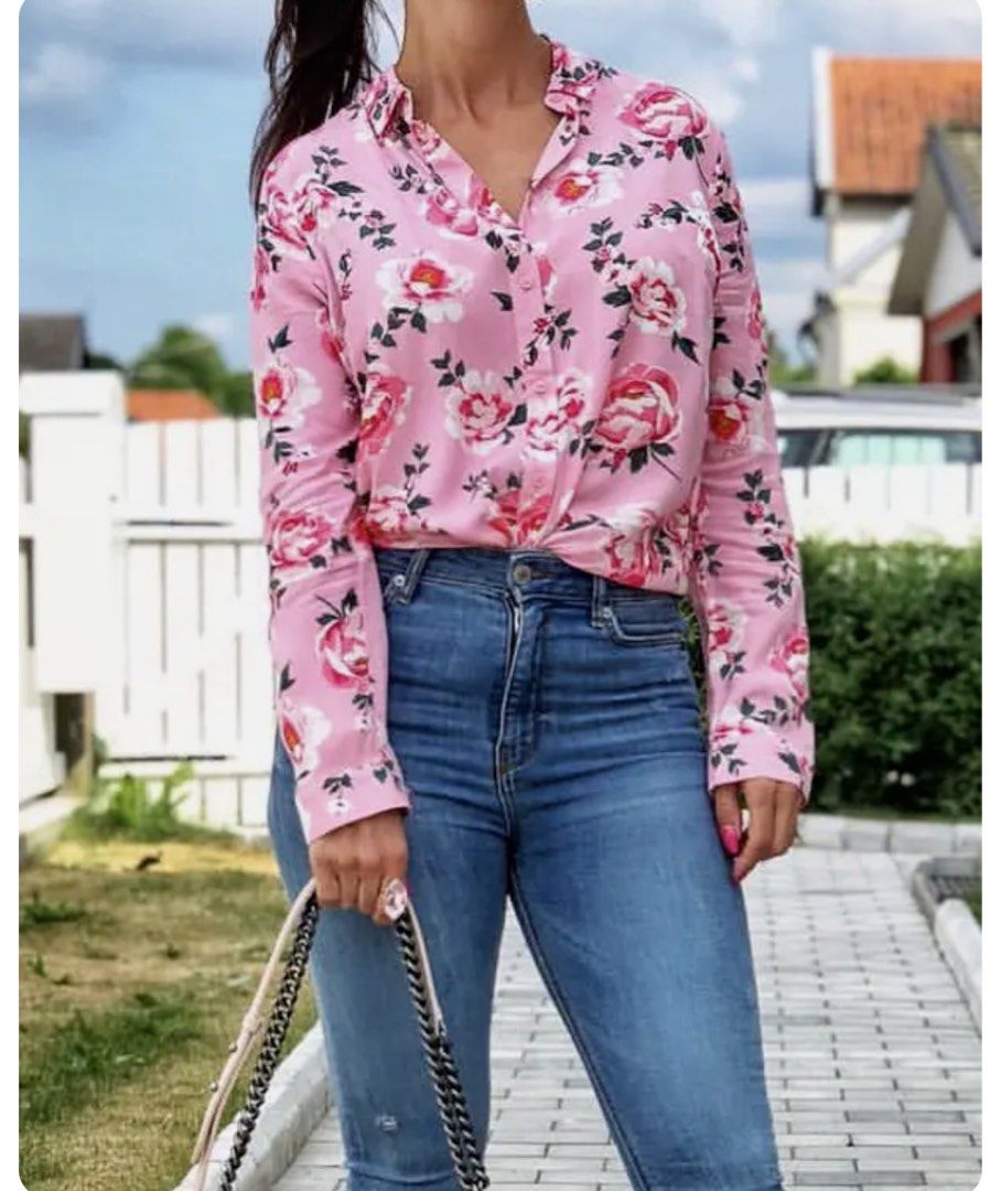 H&M Floral Pink Longsleeves (Category: Longsleeves) located in Daet. Submitted by clothandthingsph (Listing ID 1262156203, Image 3). Description: fits small-semi large.