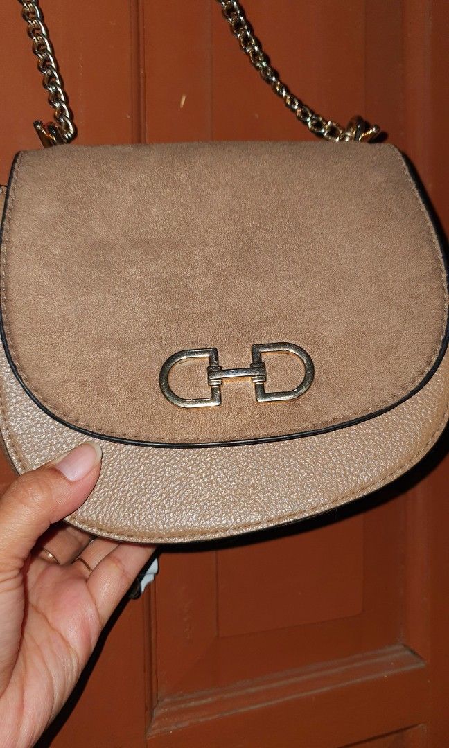 Sling bag deals h&m original