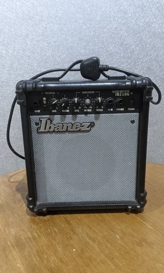 Ibanez 10 deals watt bass amp