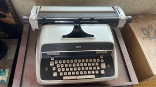 Vintage IBM Executive Typewriter