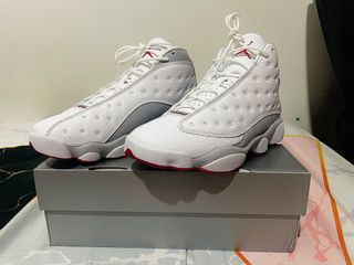 (Category: ) located in . Submitted by sidekick_sneakers (Listing ID 1262154773, Image 1). Description: .