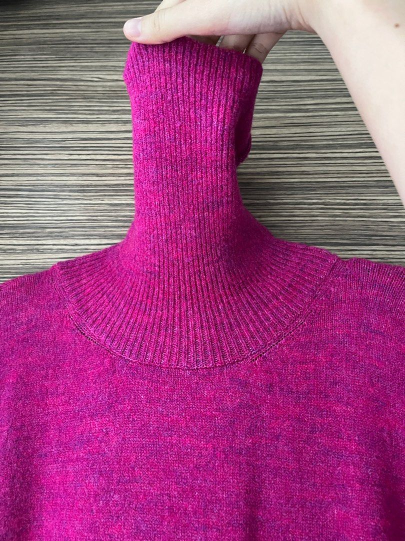 Knitwears (Category: Longsleeves) located in Senai. Submitted by preloved_cino (Listing ID 1262184721, Image 3). Description: Mango knitted turtleneck dress. Brand new with tag. Also suitable for autumn & winter.