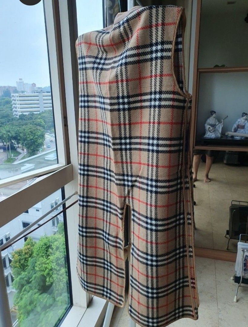 Burberry wool liner hotsell