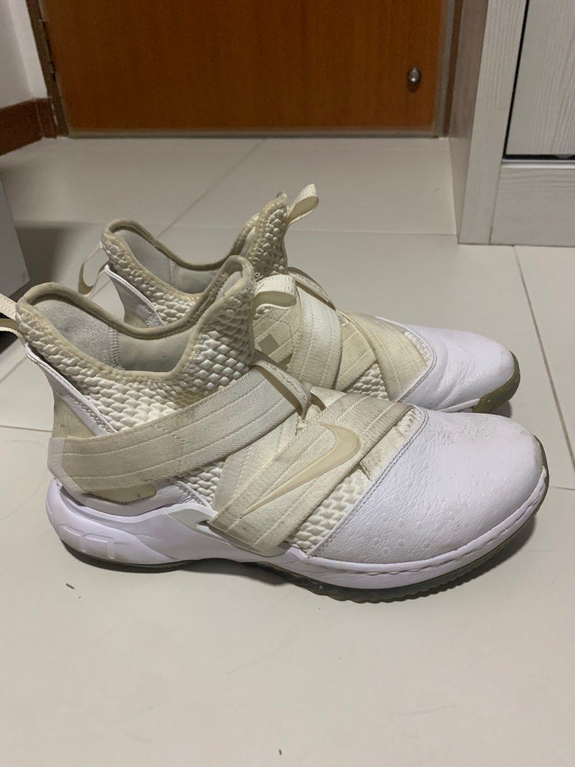 Lebron soldier 12 triple white store