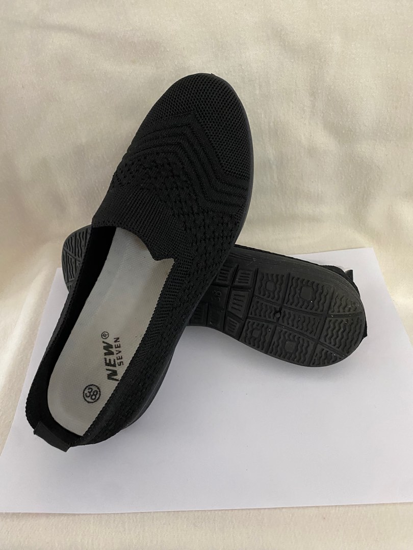 Where can i clearance sell new shoes