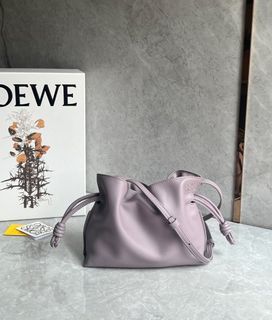 Got my dream Loewe small puzzle bag in midnight navy/black, pre-loved but  in stellar condition! I wanted one in a dark color with gold hardware and  this was one of the only