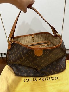 Louis Vuitton Street Style Chain Plain Leather Logo Backpacks (RACER  BACKPACK, M20664)