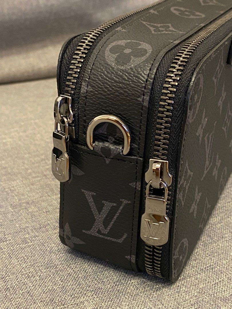 Alpha wearable wallet leather bag Louis Vuitton Black in Leather - 31808390